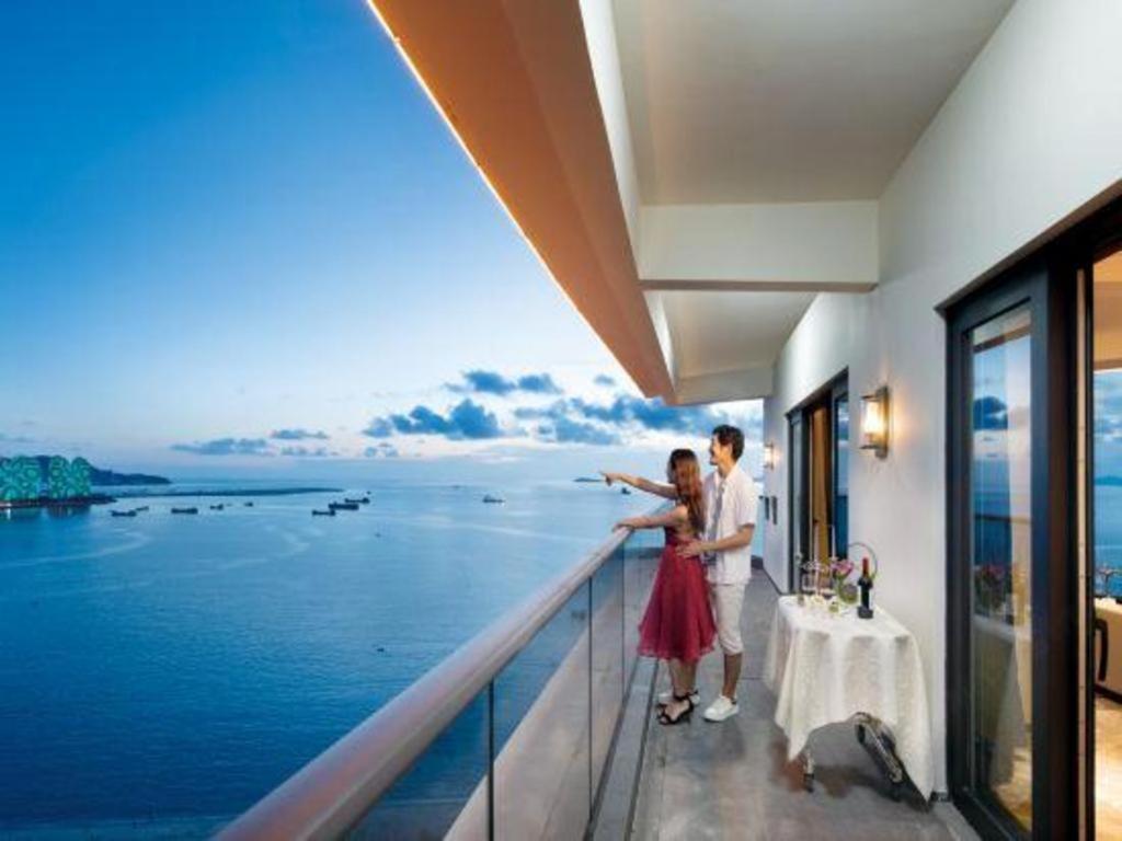 Rock Platinum Sea View Hotel Саня Екстериор снимка